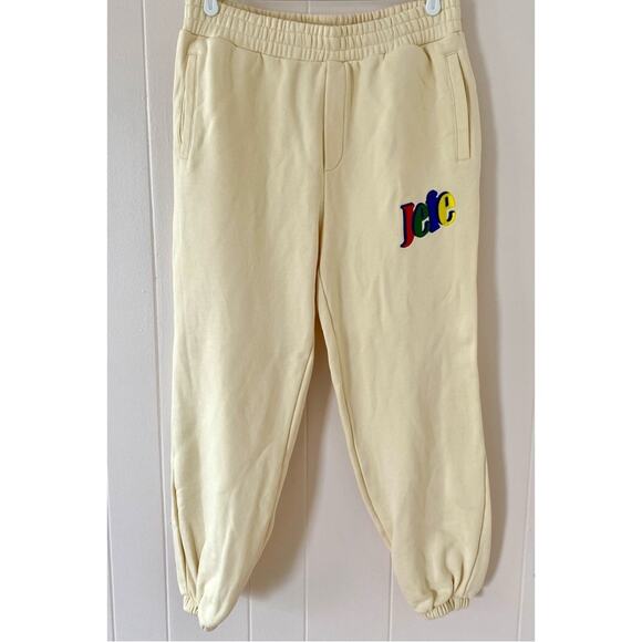 Jefe by Jefe Women's Heavyweight Graphic Streetwear Sweat Set in Ivory Medium - Picture 8 of 13